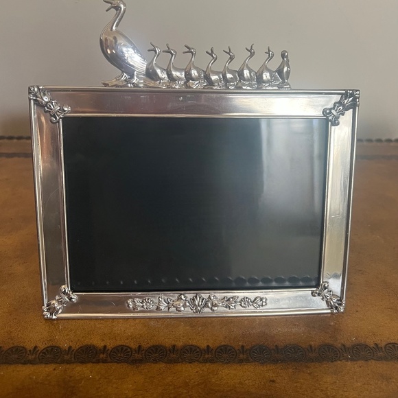 PEWTER PICTURE FRAME SHREVE, CRUMP & LOW MAKE WAY FOR DUCKLINGS GORGEOUS! - Picture 1 of 12